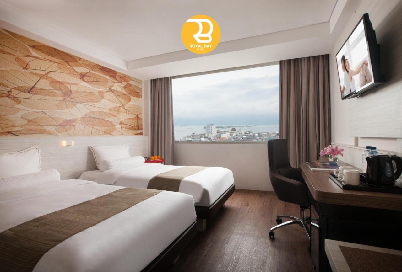 Royal Bay Hotel Makassar Buitenkant foto