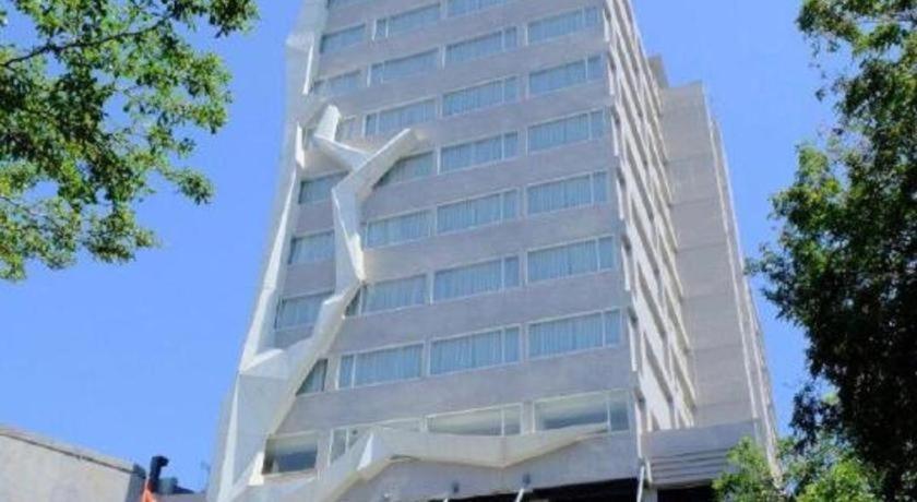 Royal Bay Hotel Makassar Buitenkant foto